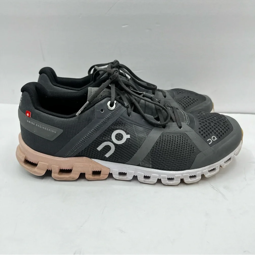 On Cloud Women’s Size 7 Gray/Pink Sneakers Running Active